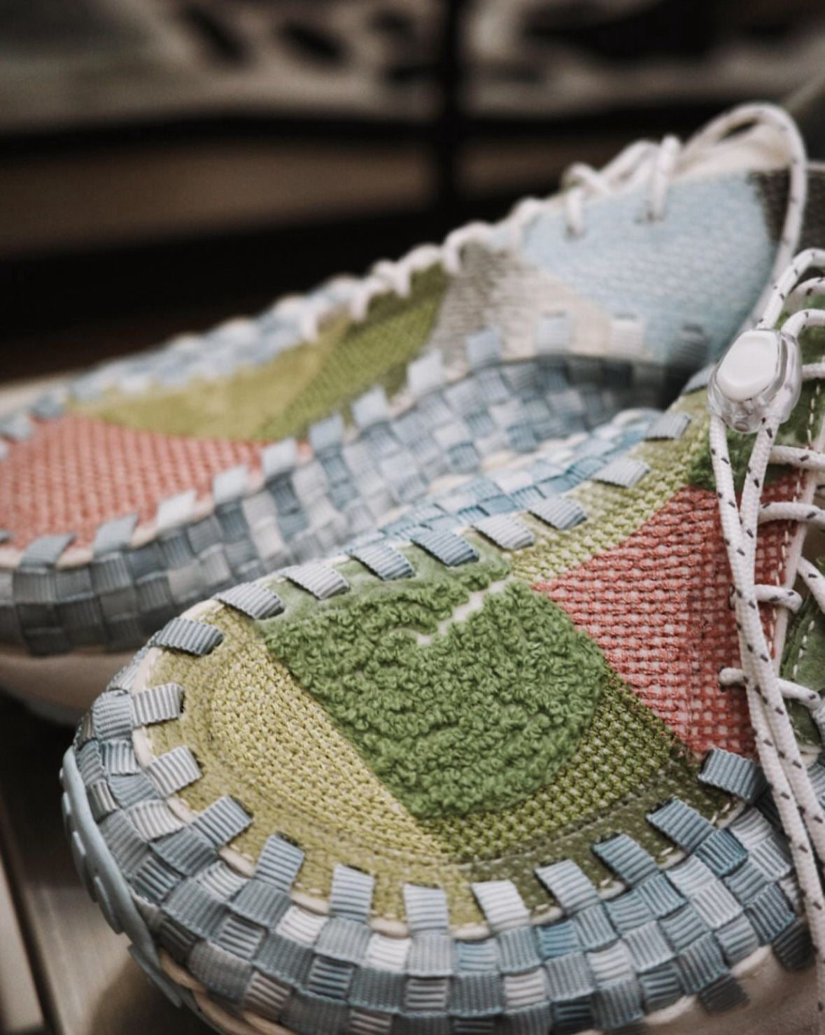 Nike Woven Footscape