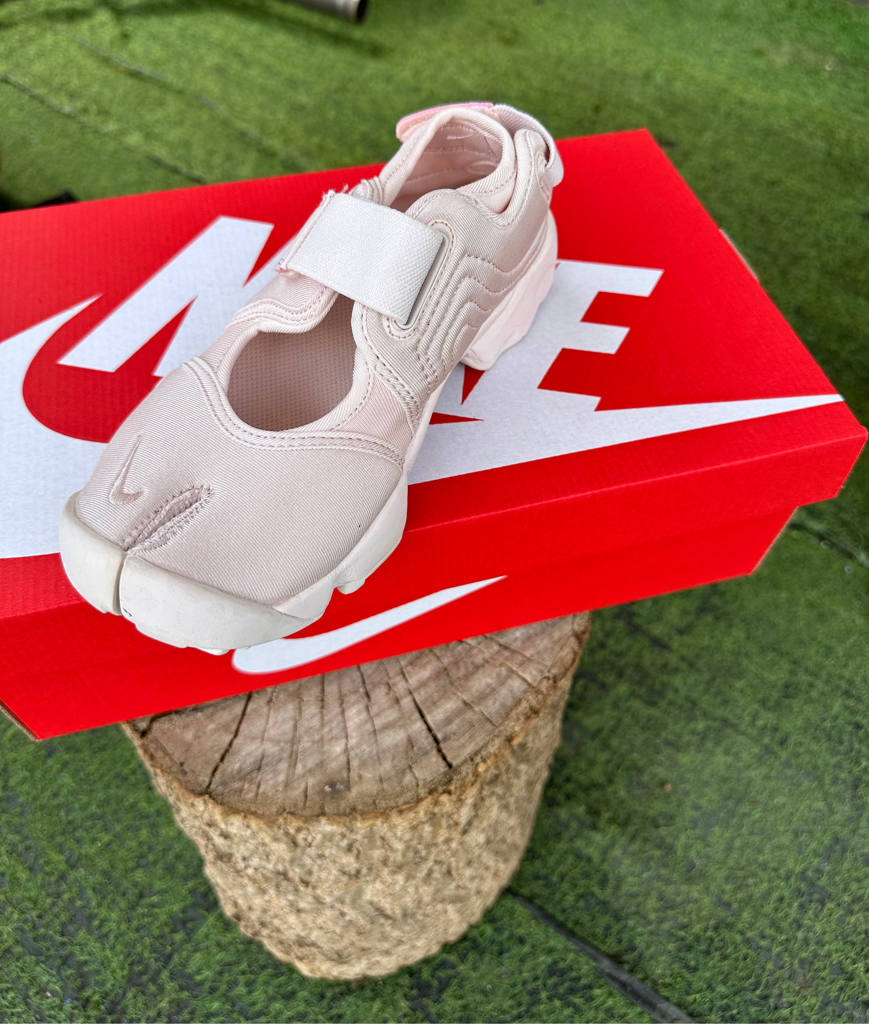 Nike Air rift