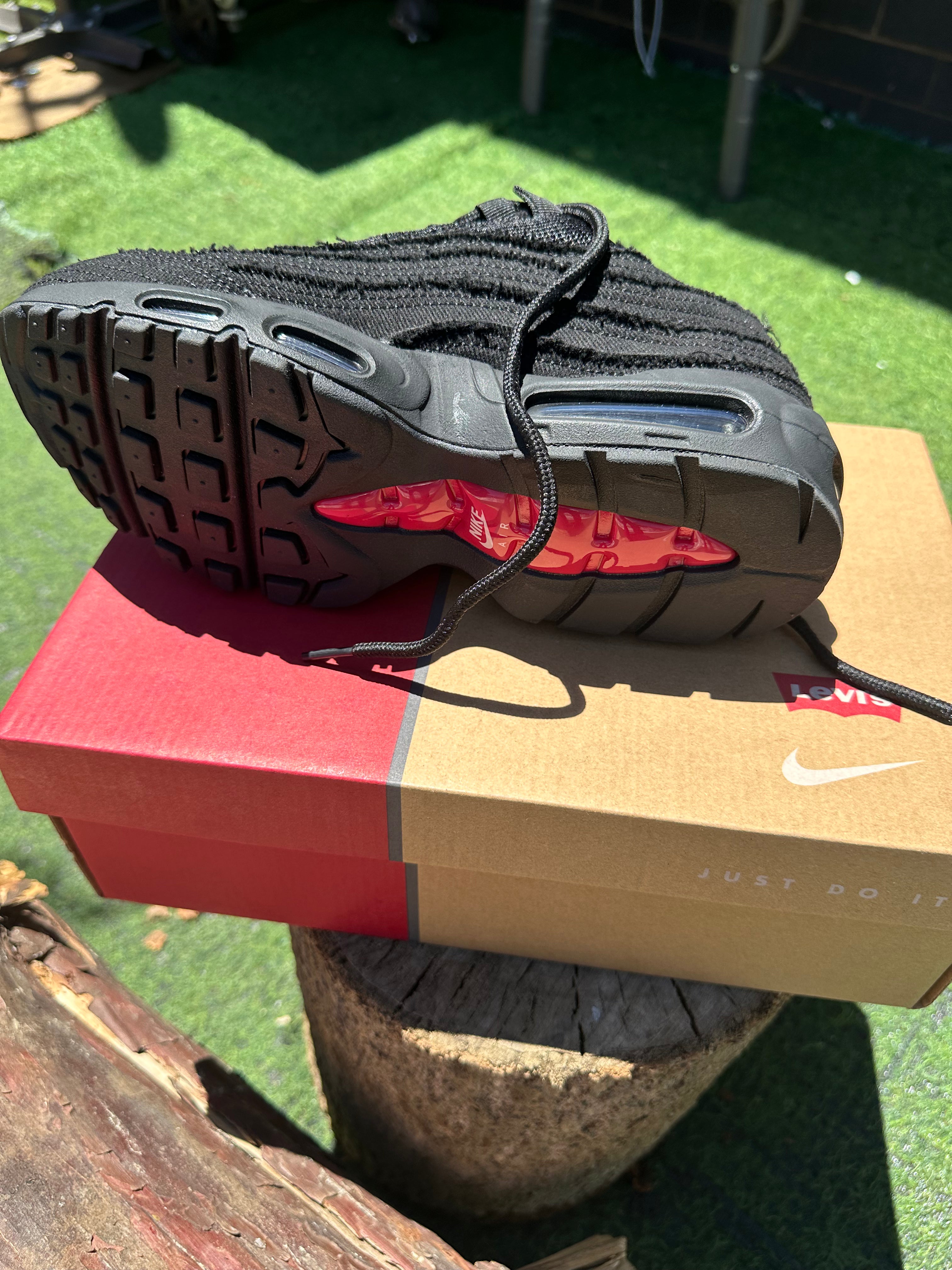 Nike Air Max95 x Levi’s