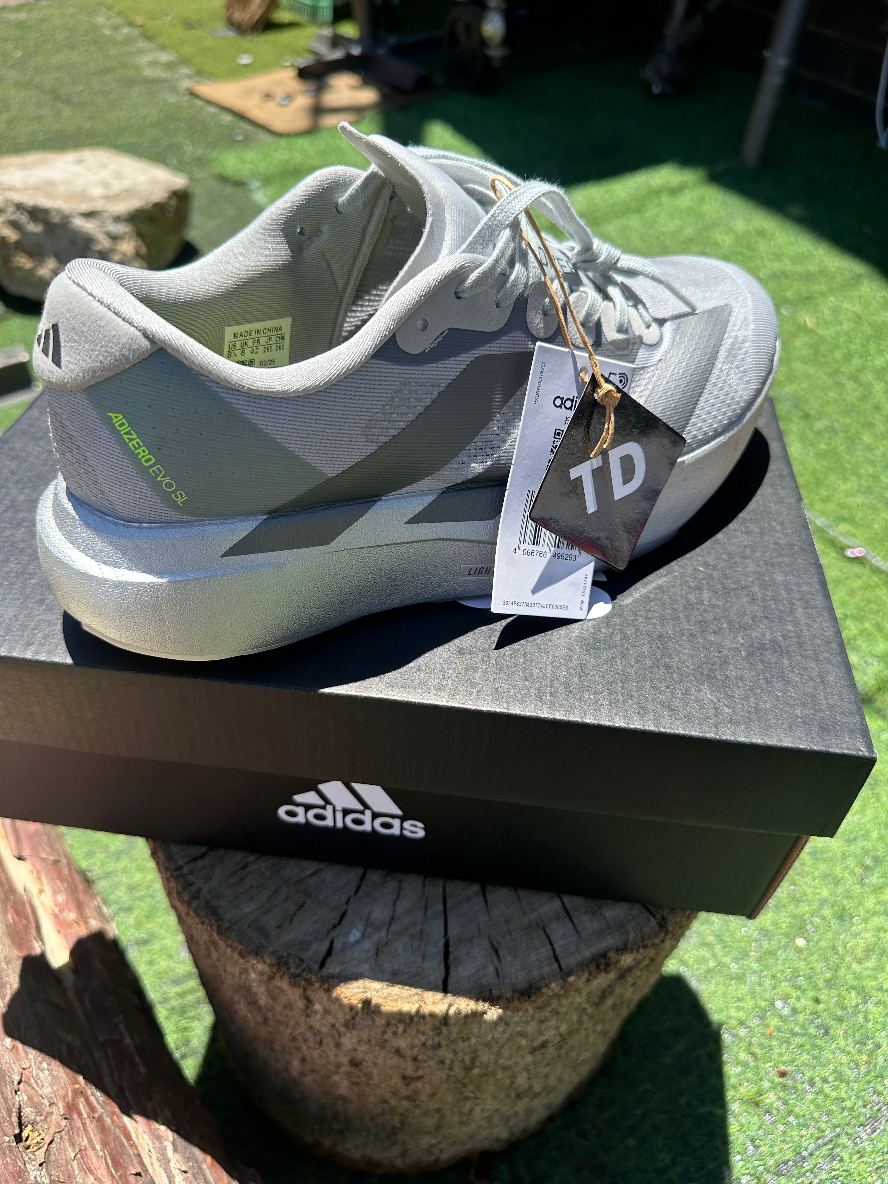 Adidas Evo SL