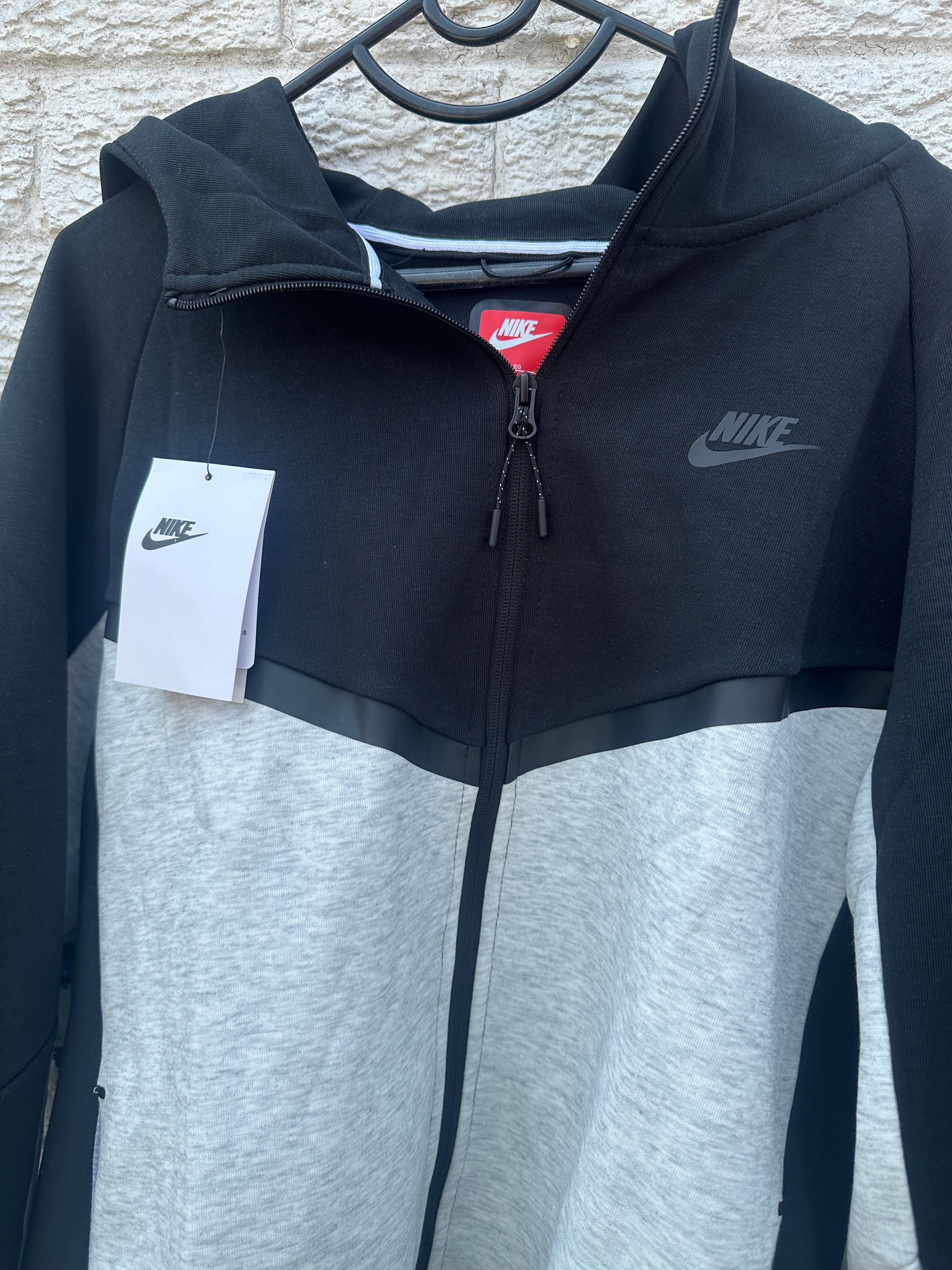 Nike Tech Fleece