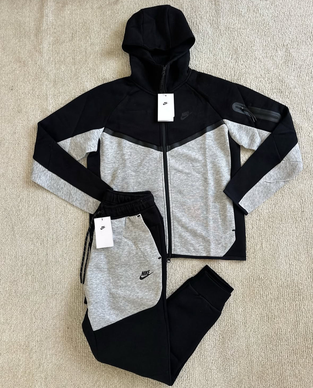 Nike Tech Fleece