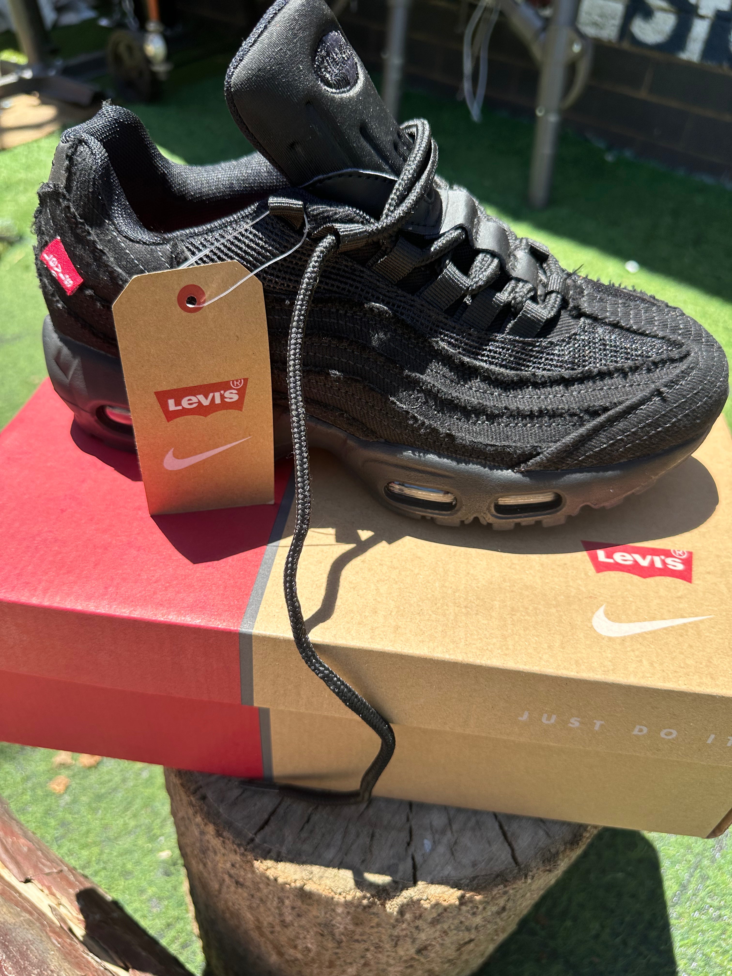 Nike Air Max95 x Levi’s