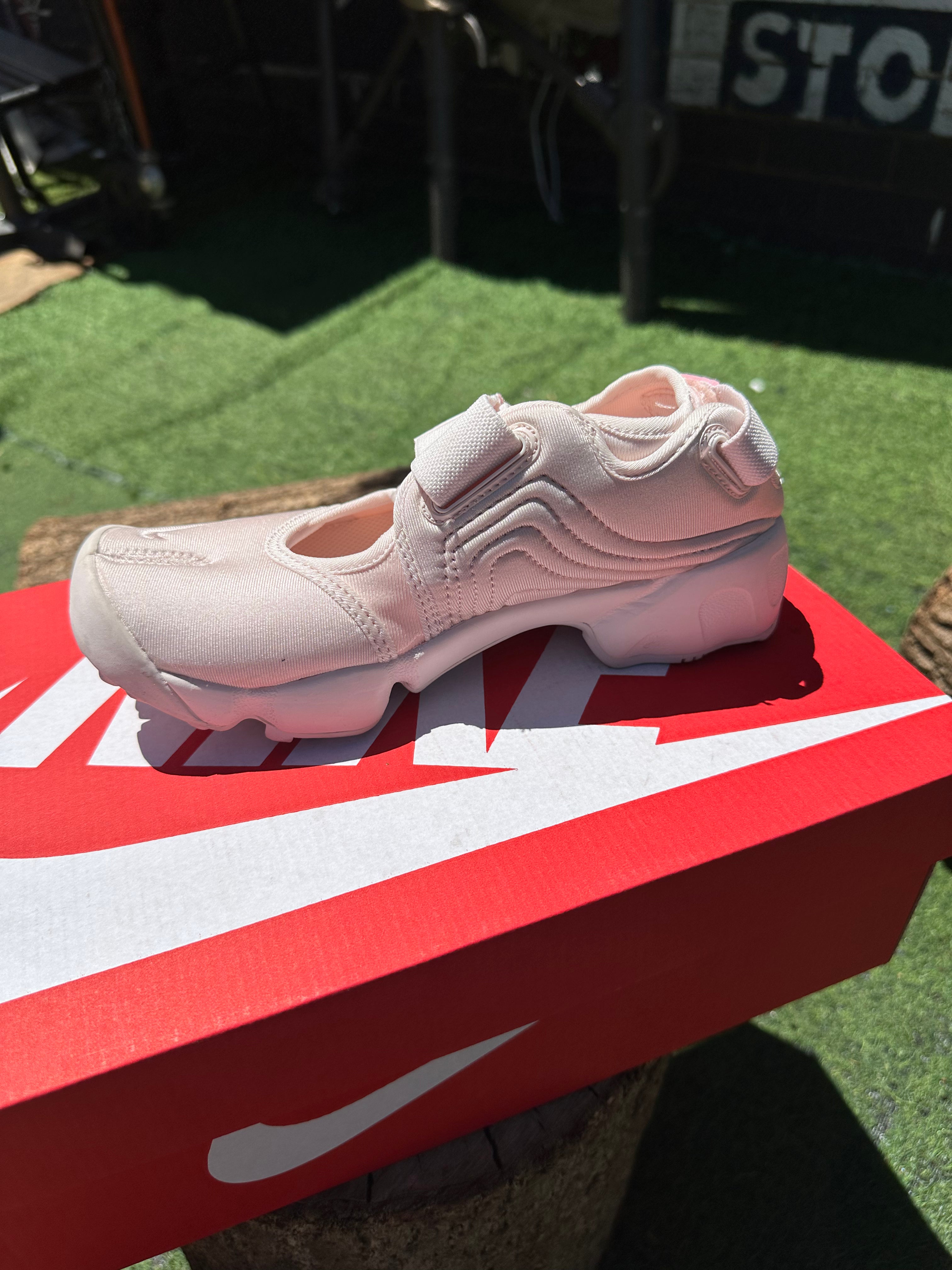 Nike Air Rift